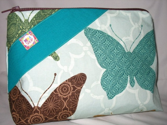 trousses-trousse-de-toilette-envol-de-papill-4014825-img-5707-3dc49_big